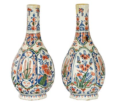 A Pair of Bottle Vases, Delft, First Half of the 18th Century - Starožitnosti