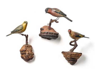 Three Viechtau Birds (Goldfinch, Chaffinch and Siskin), - Starožitnosti - Část 1