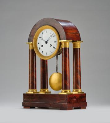 Charles X Mahagony Tischuhr, - Clocks