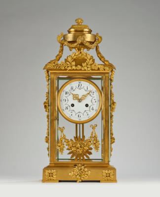 Französische Historismus Bronzekaminuhr, - Clocks