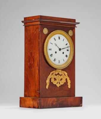 Neoklassizismus Mahagoni Tischuhr, - Clocks