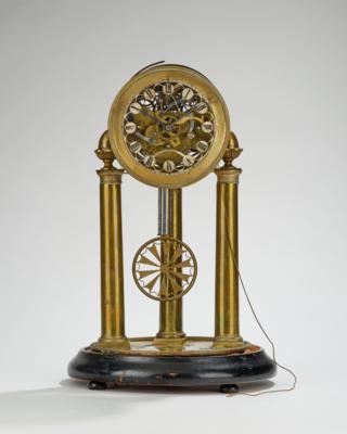 Skelettierte Biedermeier Jubiläumsuhr mit Glassturz, - Uhren