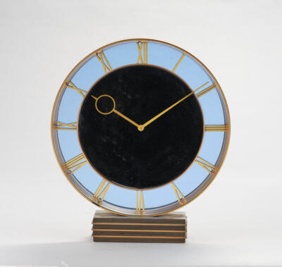 Kleine 50er Jahre Messing Tischuhr, - Clocks