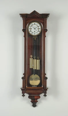 Große Historismus Wandpendeluhr mit Monatsgang, 'Mutzler Antal, Györben', - Clocks