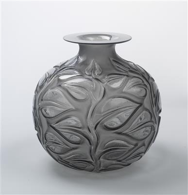 Vase "Sophora", Modellnummer: 977, Entwurf: 13. Oktober 1926, René Lalique, Wingen-sur-Moder - Secese a umění 20. století