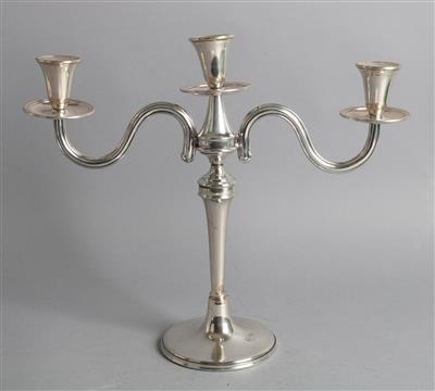 Italienischer dreiflammiger Silber Kerzenleuchter, - Silver
