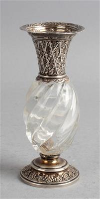 Vase mit Silbermontierung, - Silber