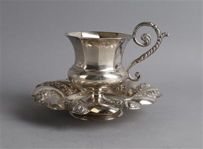 Wiener Silber Tasse mit Untertasse, - Stříbro