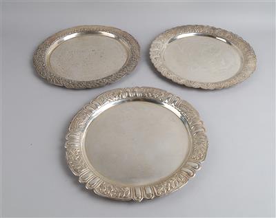 Drei orientalische Silber Teller, - Argenti