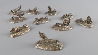 10 Silber Tischkartenhalter mit plastisch gearbeiteten Tieren, - Silber
