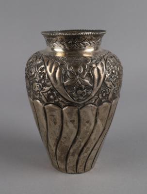 Vase, - Silver