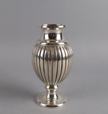 Budapester Vase, - Silver