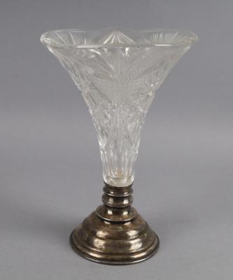 Vase mit Silbermontierung, - Silber