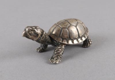 Deckeldose in Form einer Schildkröte, - Silber