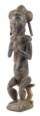 Baule, Ivory Coast: Sitting male figure of a trance soothsayer. - Tribal Art
