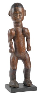 Nyamwezi, Tanzania: a powerful, standing ancestor figure. - Mimoevropské a domorodé um?ní