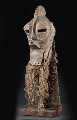 Songye, Dem. Rep. of Congo: A 'Kifwebe' mask of the Songye, ‘relatives’ of the Luba in Southeast Congo. - Tribal Art
