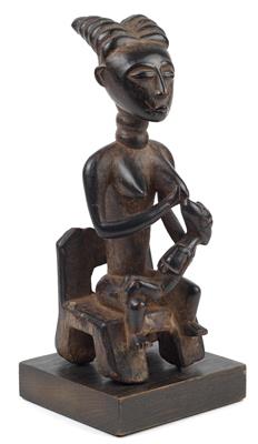 Abron or Kulango, Ivory Coast: A beautiful ‘mother and child figure’. - Tribal Art