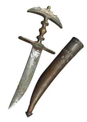 Afghanistan, Nuristan: A typical Nuristani dagger. - Tribal Art