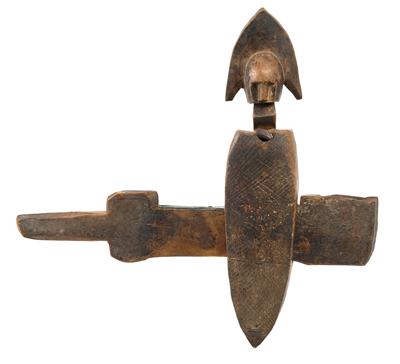 Bambara (or Bamana), Mali: A door lock with head and cross-bar. - Tribal Art