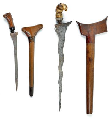 Mixed lot (2 items): Indonesia: Two old kris daggers with sheaths. - Tribal Art