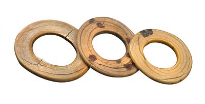 Mixed lot (3 items): Gurunsi, Burkina Faso: Three old bangles made of ivory. - Tribal Art