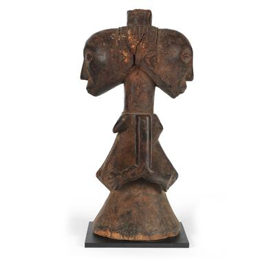 Luba-Hemba, Rep. of Congo: An unusually large and old Janus figure, known as ‘Kabeja’. - Tribal Art