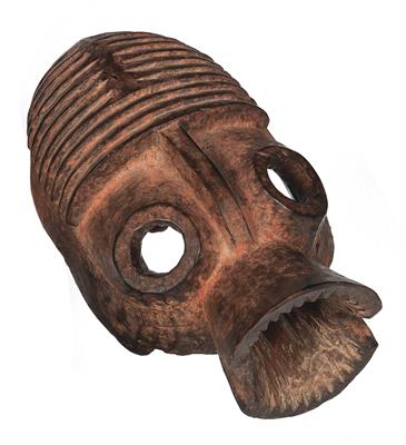 Mumuye, Nigeria: A ‘female’ helmet or head crest mask, called ‘grandmother mask'. - Mimoevropské a domorodé umění