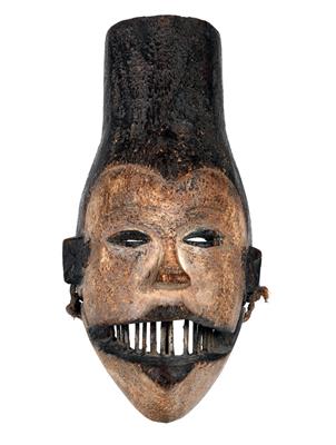 Ogoni, Nigeria: A typical mask of the Ogoni, with hinged jaw. - Tribal Art