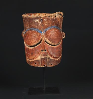 Suku, Dem. Rep. of Congo: A very old helmet or pull-on mask, dyed red. - Tribal Art