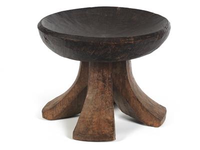 Ethiopia, Oromo or Gurage: a stool with four outwardly curving legs. - Tribal Art - Africa