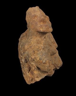 African archaeology, Mali: fragment of a human figure covered in snakes. From the ‘Djenné culture’ in Mali. Between the 12th and 16th centuries A.D. - Tribal Art - Africa