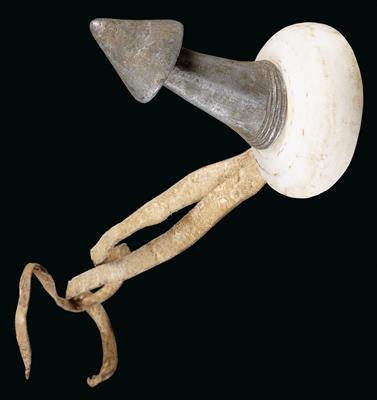 Borana, Konso, Gato, South Ethiopia: a phallic head ornament for men, known as ‘kallasha’. - Mimoevropské a domorodé umění