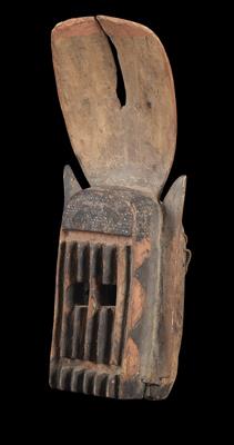 Dogon, Mali: Eine Maske vom Typ 'Gomintogo', auch 'Hirsch- oder Hasen-Maske' genannt. - Stammeskunst / Tribal-Art; Afrika