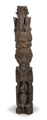 Indonesien, Borneo, Kalimantan: Eine sehr alte Figur der Ngadju-Dayak, genannt ‘Hampatong’ oder ‘Sapundu’. - Tribal Art