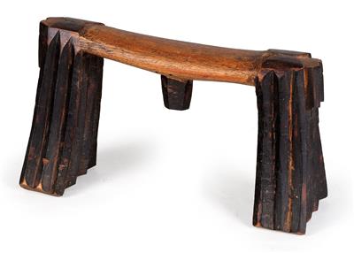 Swazi (or Swasi), Kingdom of Swaziland in southern Africa: a typical Swazi neckrest. - Mimoevropské a domorodé umění