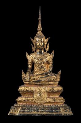 Thailand: Ein sitzender Buddha, aus Bronze gegossen und vergoldet. Im Rattanakosin- oder Bangkok-Stil, 19. Jh.. - Tribal Art