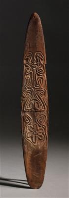 A very early UMUNU VIKI BULL-ROARER, Papuan Gulf. - Tribal Art