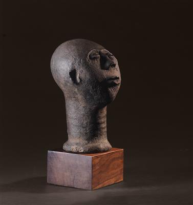 An Ashanti Terracotta Head, Ghana. - Tribal Art