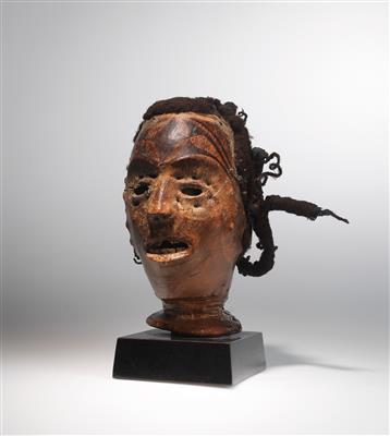 An Ekoi Head, Nigeria. - Mimoevropské a domorodé umění