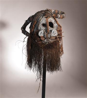 An unusual Sepik basketry mask, New Guinea. - Tribal Art