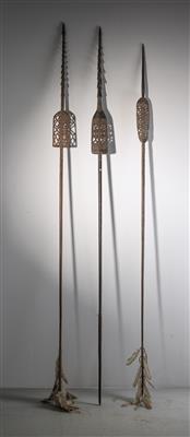Three exceptional fine spears, - Tribal Art