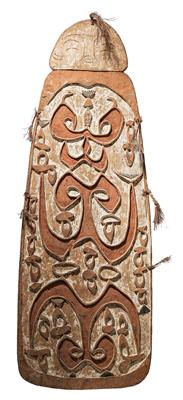 A fine Northwest Asmat ancestral shield. - Tribal Art