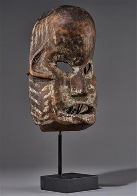 An important early Iban mask. - Tribal Art