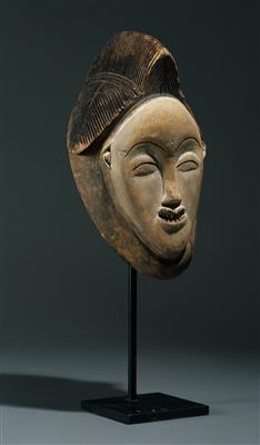 An old Punu mask 'Okuyi society', Gabon. - Tribal Art