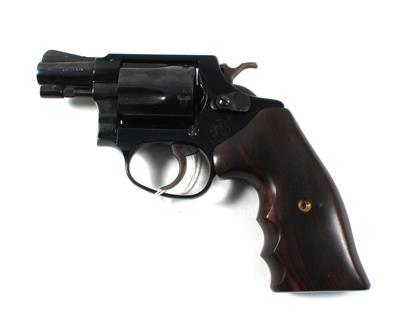 Revolver, Smith  &  Wesson, Mod.: 37 Airweight, Kal.: .38 Spez., - Sporting and Vintage Guns