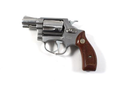 Revolver, Smith  &  Wesson, Mod.: 60, Kal.: .38 Spez., - Sporting and Vintage Guns