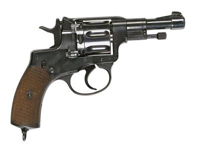 Revolver, Fabrika Broni - Radom, Mod.: Ng30 (Nagant 1895), Kal.: 7,62 mm Nagant, - Jagd-, Sport- und Sammlerwaffen