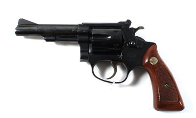 Revolver, Smith  &  Wesson, Mod.: 34-1, Kal.: .22 l. r., - Sporting and Vintage Guns