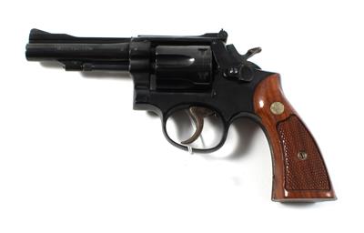 Revolver, Smith  &  Wesson, Mod.: 48-2, Kal.: .22 Mag., - Jagd-, Sport- und Sammlerwaffen